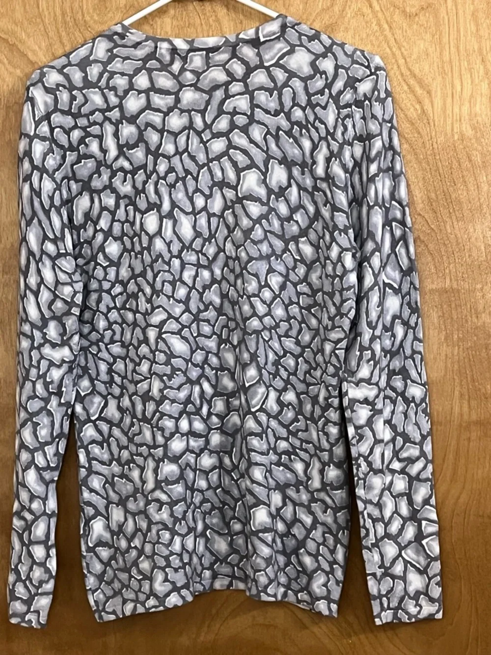 J. McLaughlin Gray and White Lenny Sweater M